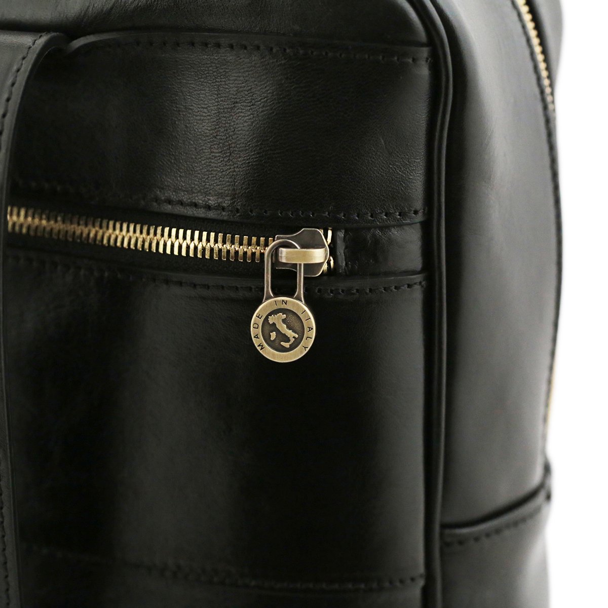 Leather backpack compatible with artisan trolley insertion